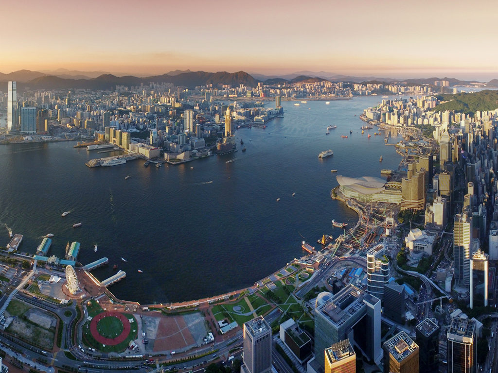 HKUST co-hosts high-level community forum on the essential role of science and technology as a growth engine for Hong Kong
